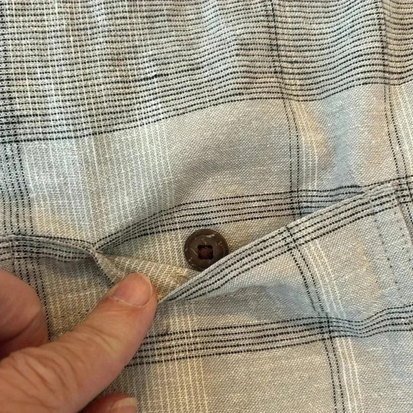 PATAGONIA ORGANIC COTTON MENS SHORT SLEEVE PLAID/CHECK BUTTON DOWN SZ LARGE - Picture 4 of 5